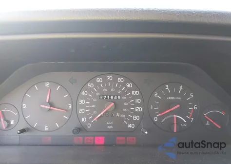 1993 Volvo 940 z USA, uszkodzony, nr VIN YV1JW8706P3089261